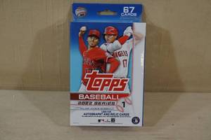 lot 14 image: Hanger Box of 2022 Topps Baseball Series 1 Card Packs