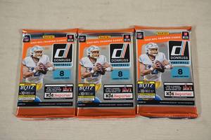 lot 28 image: 3 2021 Donruss Football Card Packs