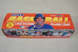 lot 68 image: 1989 Fleer Baseball Card Complete Set