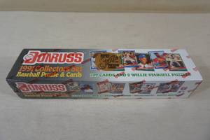 lot 71 image: 1991 Donruss Baseball Card Complete Set