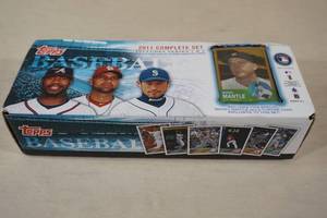 lot 75 image: 2011 Topps Baseball Card Complete Set
