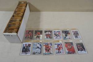 lot 180 image: Hockey Cards - Early to Mid 90s