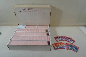 lot 186 image: 1990 Donruss Baseball Cards - Appears to be Complete Set