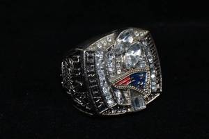 lot 4 image: Replica Tom Brady Super Bowl Champion Ring - 2003 Season