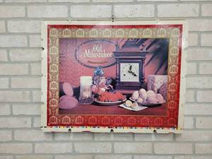 lot 1442 image: 1972 Old Milwaukee Beer Cardboard Clock Insert - 21 x 27