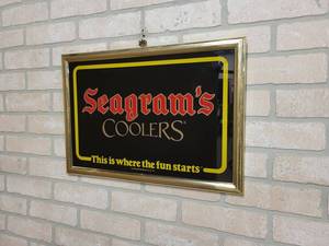 lot 1485 image: Seagrams Coolers Mirror - 19.5 x 13.5