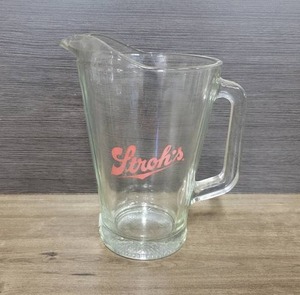 lot 1498 image: Nice Heavy Glass Strohs Beer Pitcher - 9 Tall