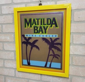 lot 1545 image: Matilda Bay Wine Cooler Bar Mirror - 15 x 18