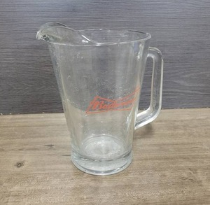 lot 1577 image: Nice Heavy Glass Budweiser Beer Pitcher - 9 Tall