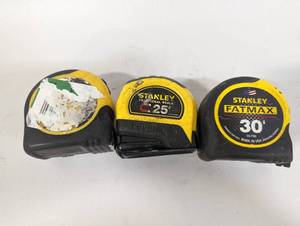 lot 754 image: Set of 3 Stanley Measuring Tapes