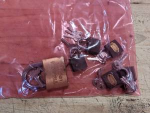 lot 768 image: Bag of Padlocks with Keys