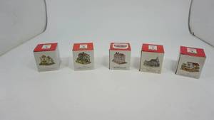 Liberty FallsAmericana Collection Miniature Hand Painted Village Pieces