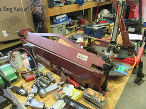 lot 309 image: NORTHERN INDUSTRIAL TOOLS PRESS BRAKE