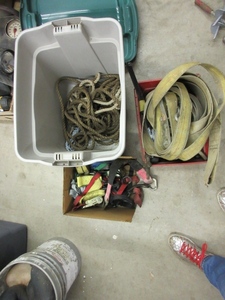 lot 325 image: RATCHETS, STRAPS, ROPES, TIE DOWN HARDWARE
