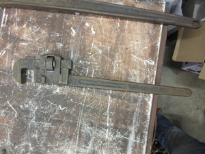 lot 331 image: TRIMO PIPE WRENCH 24