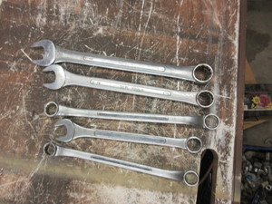 lot 335 image: BOX WRENCHES