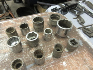 lot 339 image: ASSORTED LARGE SIZE SOCKETS