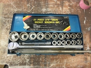 lot 343 image: 21 PIECE SOCKET WRENCH SET