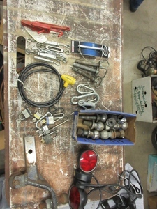 lot 347 image: TOWING ITEMS