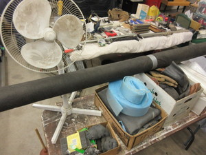 lot 359 image: ASSORTED HANDYMAN ITEMS