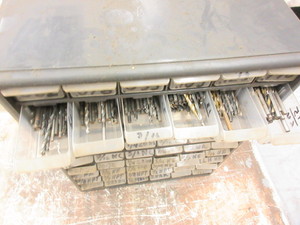 lot 379 image: CABINET WITH DRILL BITS AND TAPS