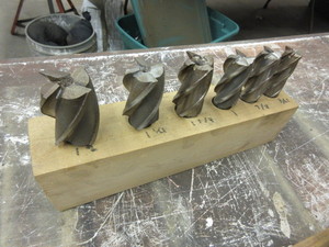 lot 388 image: TWO AND FOUR FLUTE END MILLS