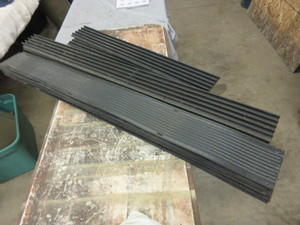 lot 406 image: ASSORTED SIZE TRAILER TREADS