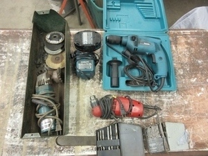lot 422 image: ELECTRIC POWER TOOLS