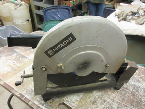lot 425 image: HITACHI METAL CUT OFF SAW