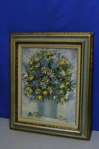 lot 9 image: Local Artist Floral Bouquet by Kathy Flynn