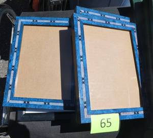 lot 65 image: Group of photo frames and vegetable art