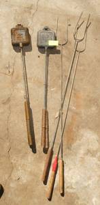 lot 119 image: Set of 3 camping weiner roasters and 2 burger cookers