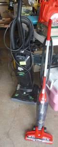 lot 126 image: Dirt devil vacuum and floor cleaner