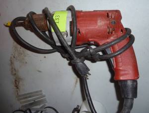 lot 133 image: Milwaukee corded drill - tested and works