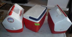 lot 199 image: 3 small coolers
