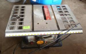 lot 218 image: Ryobi 10 table saw - works