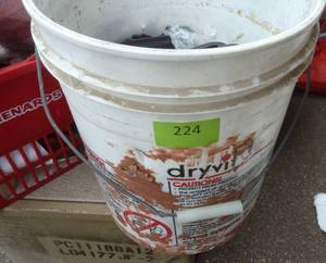 lot 224 image: 5 gallon pail full of glazier spacersshims