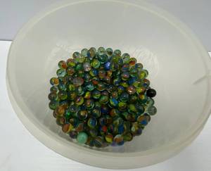 lot 69 image: Vintage Cat Eye Marbles