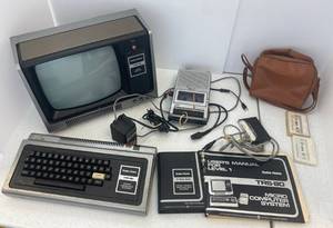 lot 77 image: Vintage Radio Shack TRS-80 Micro Computer System
