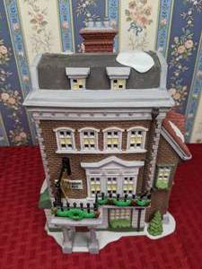lot 506 image: Vintage Department 56 Heritage Village Collection Crown & Cricket Inn Dickens Village Series