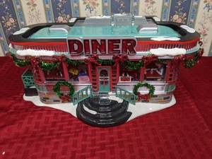 lot 162 image: RETIRED Vintage Department 56 The Original Snow Village Shellys Diner