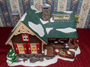 lot 146 image: Department 56 The Original Snow Village Fisherman Nook Resort