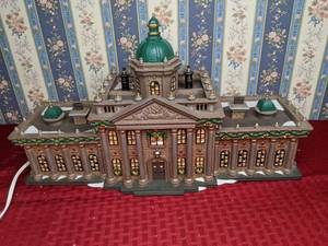 lot 143 image: Department 56 Heritage Village Collection Dickens Village Series Ramsford Palace