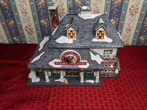 lot 200 image: Vintage Department 56 The Original Snow Village Dairy Land Creamery