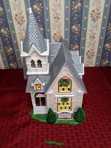 lot 193 image: RETIRED Department 56 The Original Snow Village Meadowbrook Church