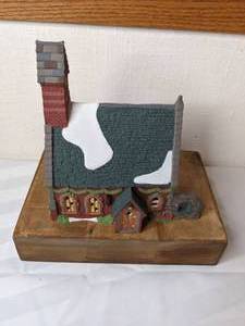 lot 508 image: Vintage Department 56 Heritage Village Collection Dudden Cross Church Dickens Village Series