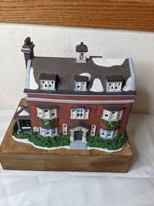 lot 90 image: Department 56 Heritage Village Collection Dickens Village Series Gads Hill Place, 1997