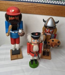 lot 136 image: Set of 3 Nutcrackers Baseball Player, Viking, and Soldier