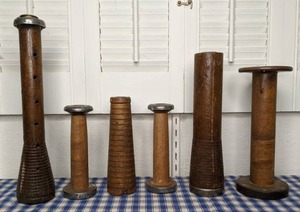 lot 66 image: Collection of 6 Vintage Wooden Textile Spools