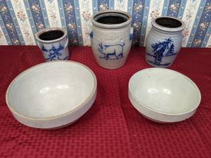 lot 385 image: Stoneware Vases and Bowls (Rowe Pottery Works, Salmon Falls Stoneware)